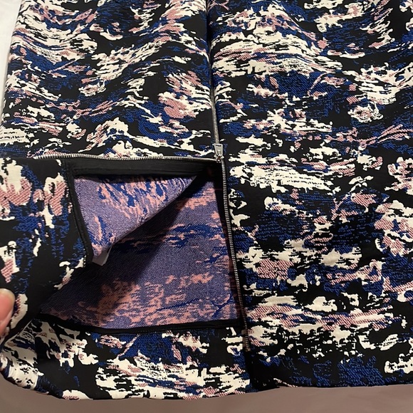 Victoria Beckham Floral print Midi Dress - Picture 8 of 11